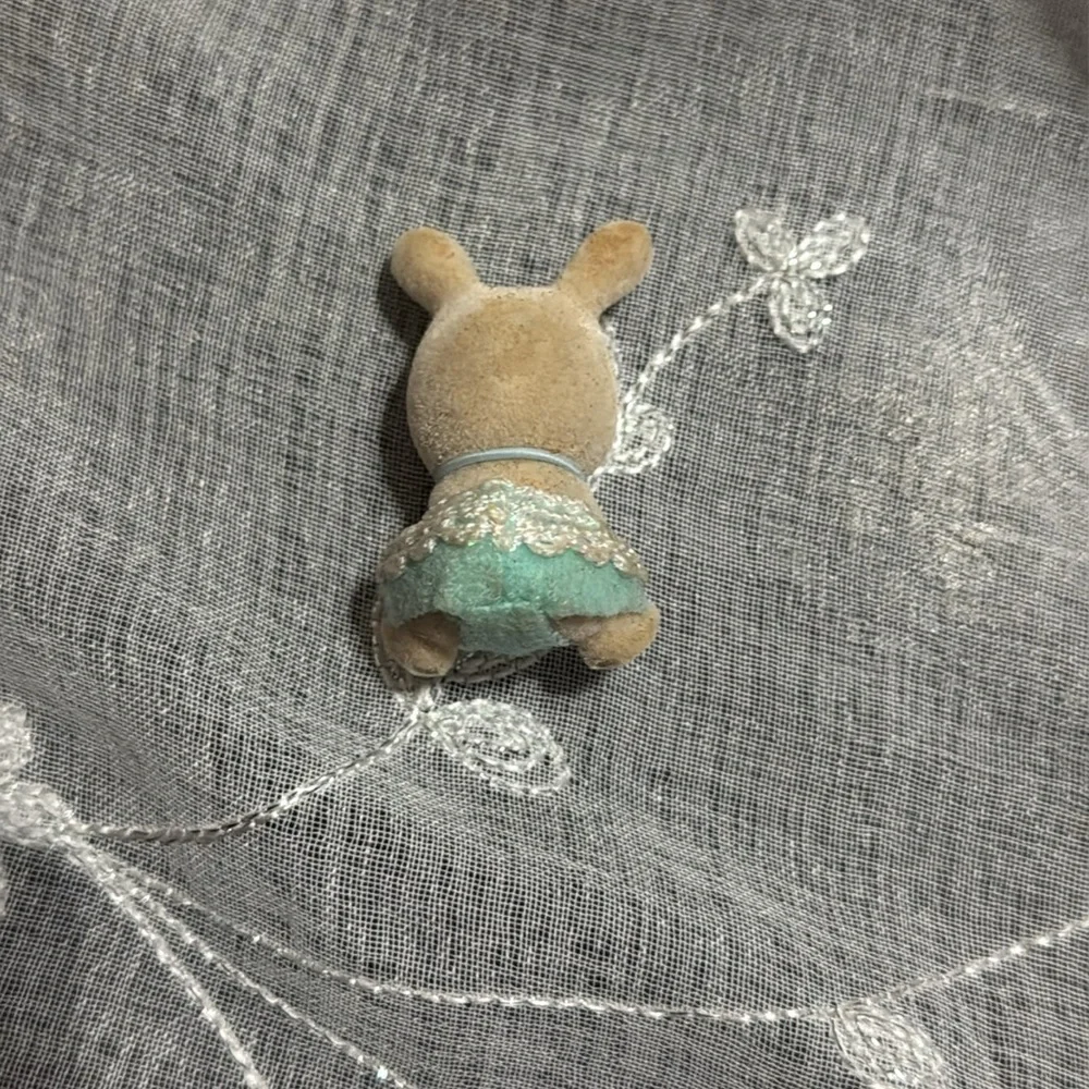 Sylvanian Families MILK RABBIT Epoch Calico Critters